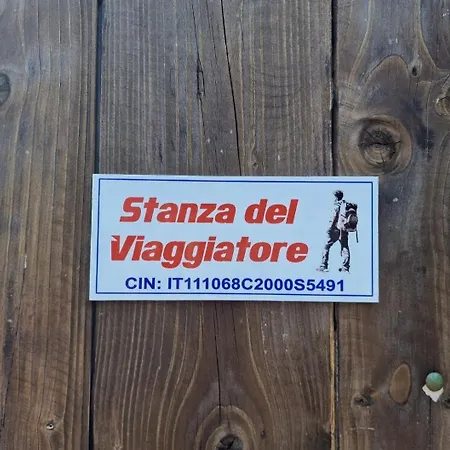Stanza Del Viaggiatore Konukevi Santadi